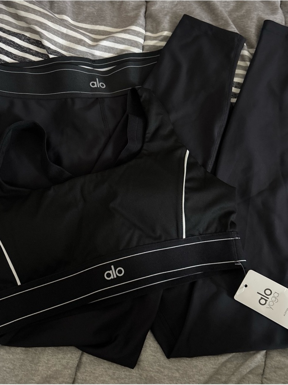 ALO (look alike) Yoga Black Sports Bra with White Trim